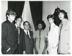 ["Black and white photograph print of Carl Albert with the 1971 Summer Interns-Skip Stephens, Basil Bigbie, Shirley Jeter, David Jeffers, and Gary Shaw."]