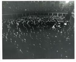 ["Black and white photograph of  Gerald R. Ford being sworn into office by Warren E. Burger. View of Congress. December 6, 1973"]