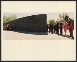 ["Written on post-it: Senator Mark Hatfield, DKI, ____, VP Gore, Pres. & Hillary Clinton, & former Pres. George Bush (FDR Memorial dedication) (5/2/97). Stamp: Official White House photograph."]