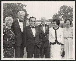 ["Caption: USO Dinner. M/M Frank Resnik, Chmn, Philip Morris USA (Dinner Chmn.) Gen./Mrs. Oda."]