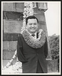 ["Stamp: Compliments of the Hawaii Visitors Bureau Lihue, Kauai, Hawaii."]